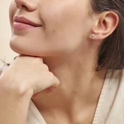 Boucles D'oreilles Puces Eleanor Fleur Or Jaune Oxyde De Zirconium